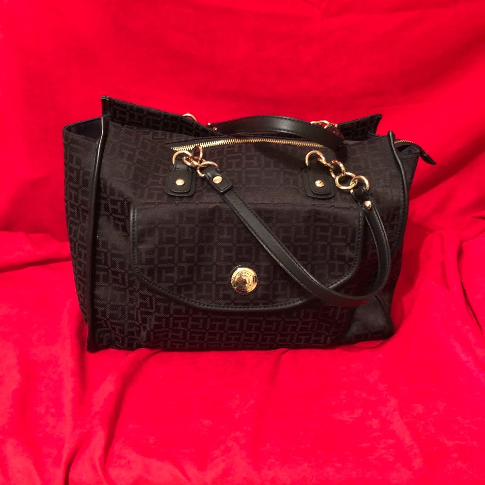 Tommy Hilfiger Tote